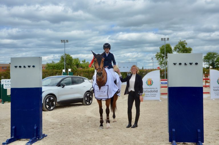 Lee más sobre el artículo Arranca el CSN* Valladolid con triunfo de la joven amazona Haizea Garmendia en el Trofeo Volvo